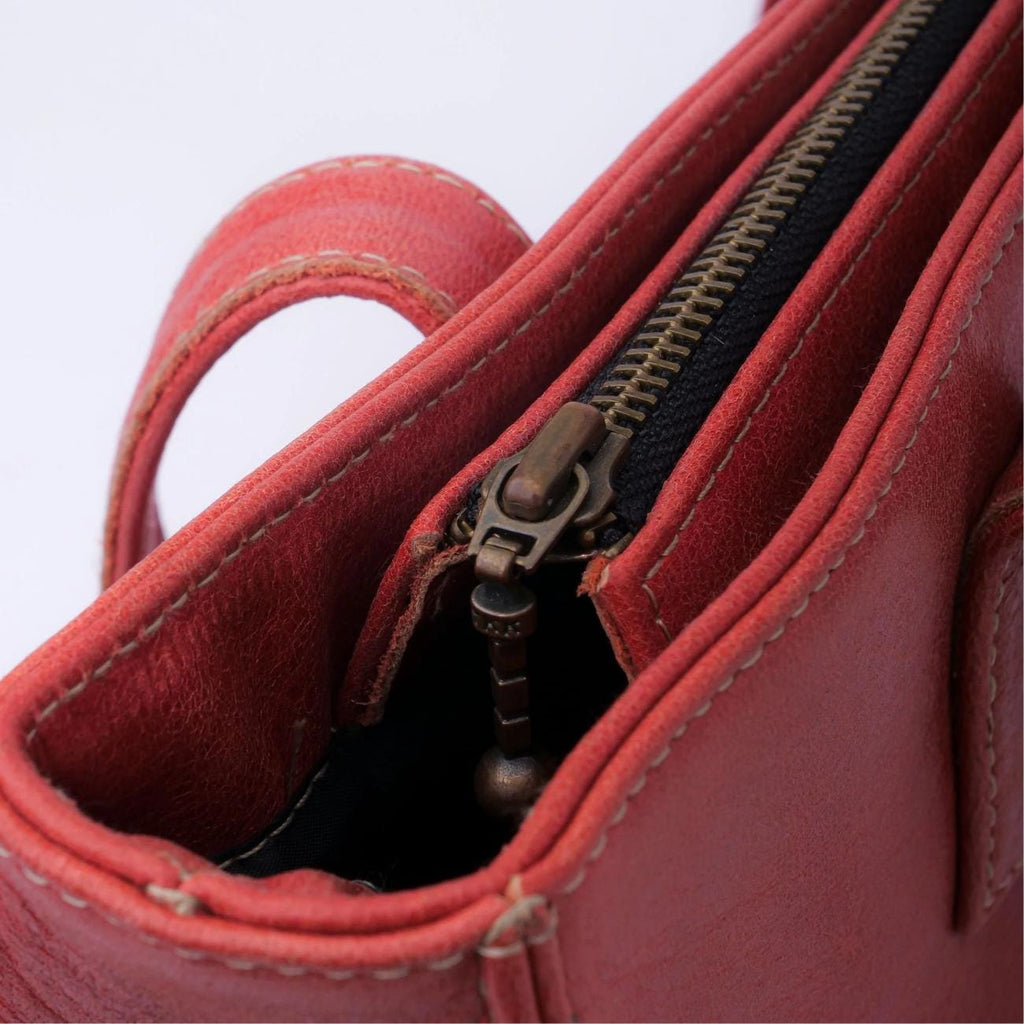 Handmade Leather Tote Bag: Tan Brown Zipper Handbag, Shoulder Bag for Everyday Carry